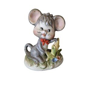 vintage‎ Homco mouse  figurine anthropomorphic   Easter  corn bow 3.5 in